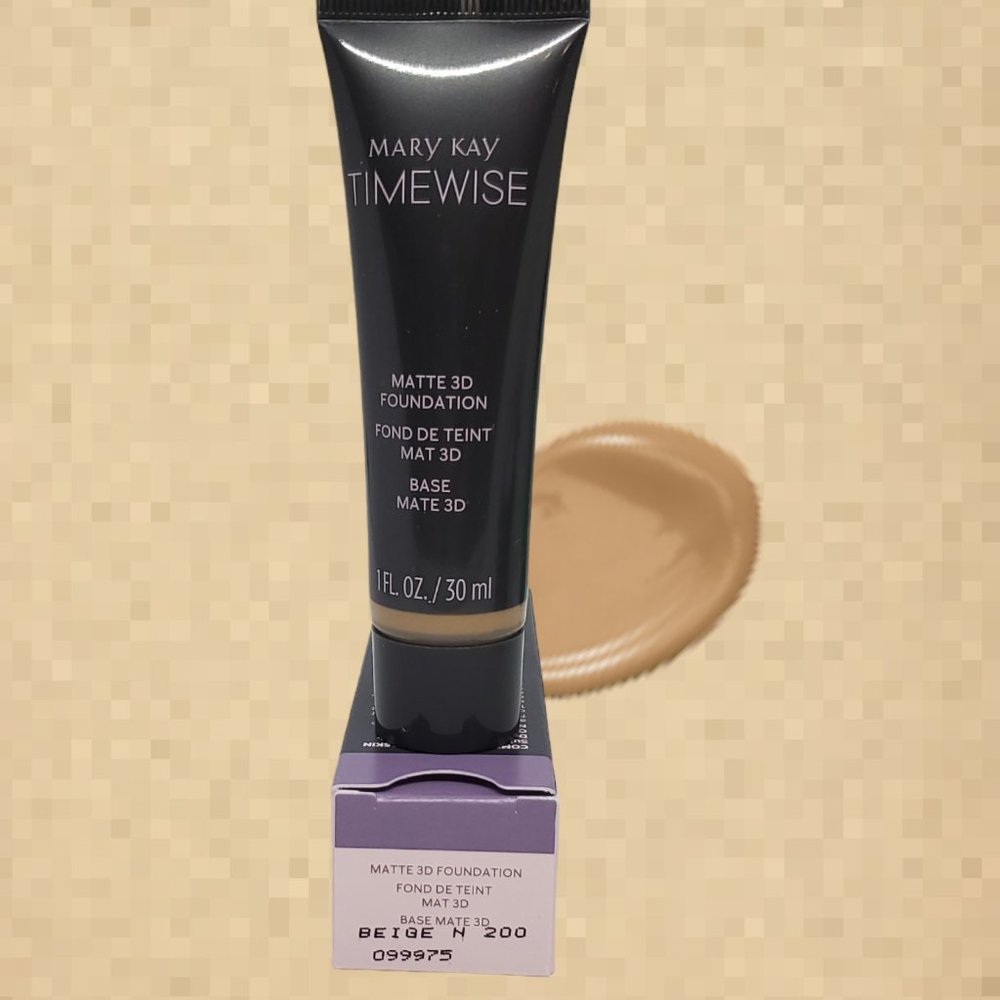 Discontinued!  Beige N 200 (Neutral) Matte 3D Foundation - Combo-to-Oily Skin